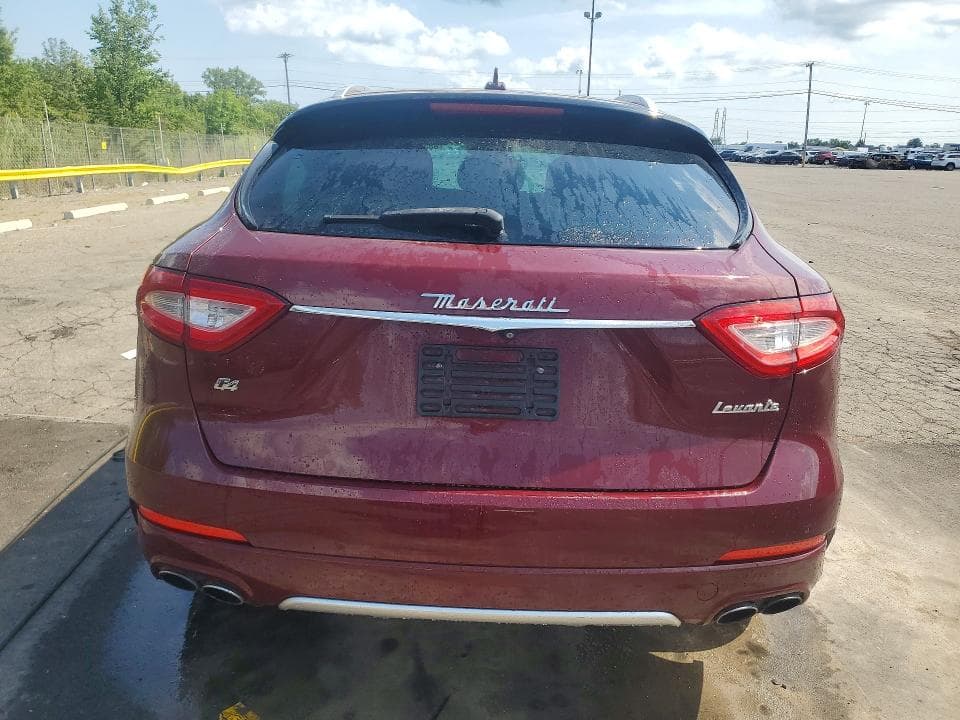2017 MASERATI LEVANTE LUXURY 6
