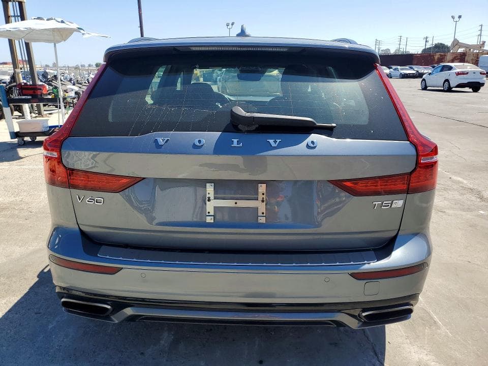 2020 VOLVO V60 T5 R-DESIGN 6