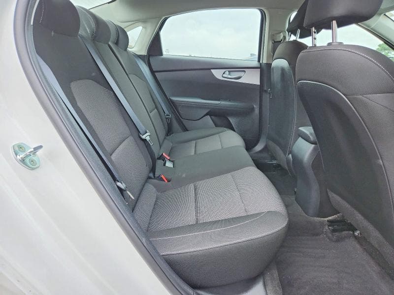 2023 KIA FORTE LXS 10