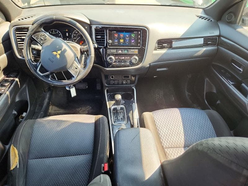 2018 MITSUBISHI OUTLANDER SE 8