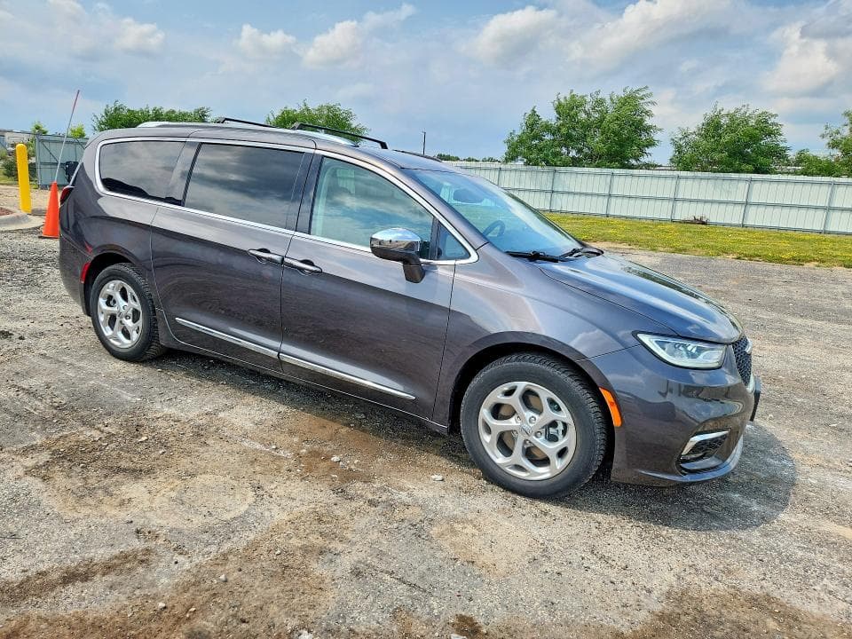 2021 CHRYSLER PACIFICA HYBRID LIMITED 4