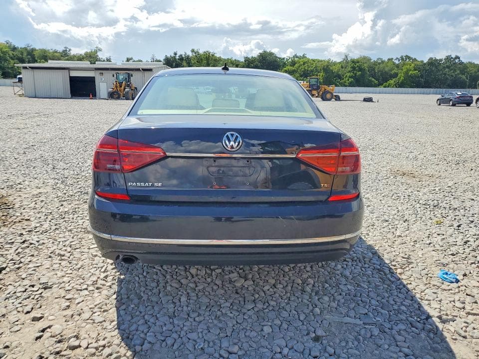 2018 VOLKSWAGEN PASSAT SE 6