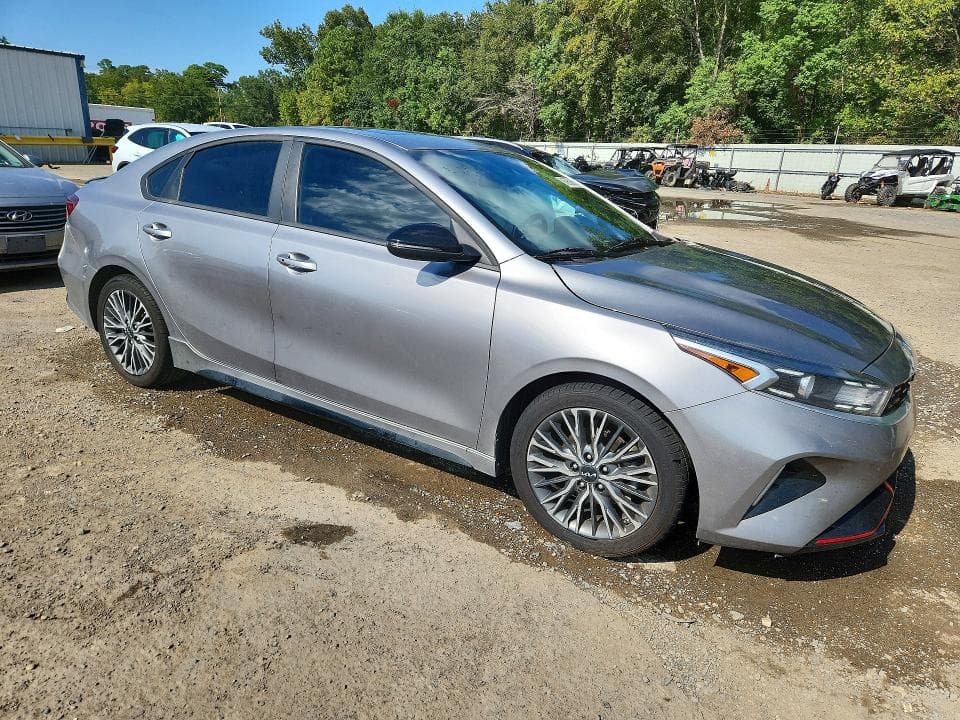 2024 KIA FORTE GT LINE 4