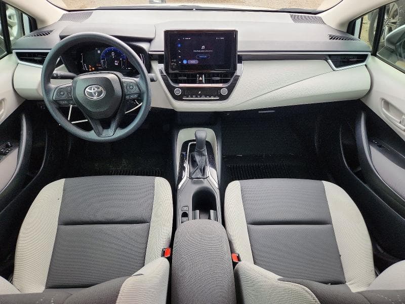 2026 TOYOTA COROLLA LE 8
