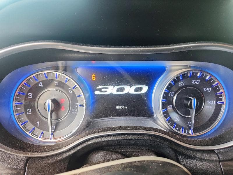 2018 CHRYSLER 300 TOURING 9