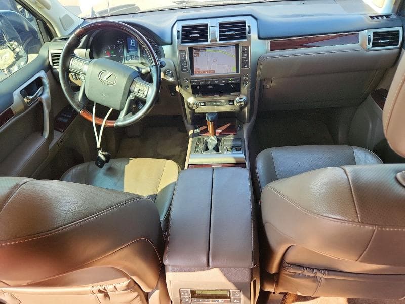 2017 LEXUS GX 460 8