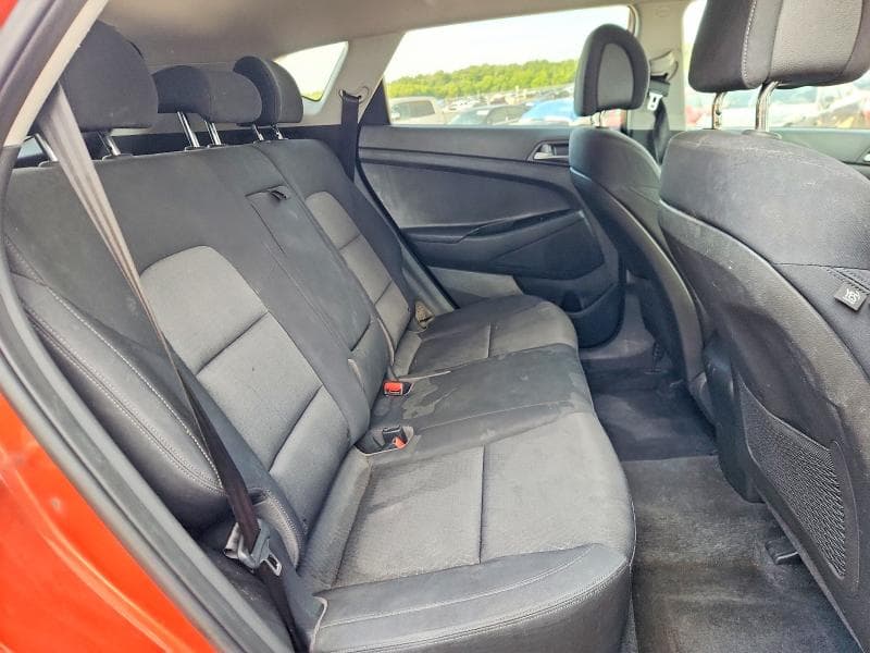 2017 HYUNDAI TUCSON SE 11