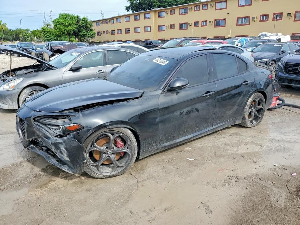 2017 ALFA ROMEO GIULIA TI