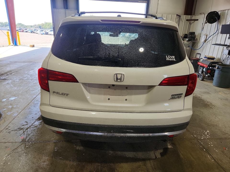 2018 HONDA PILOT TOURING 6