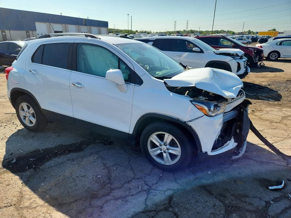 2019 CHEVROLET TRAX 1LT 4
