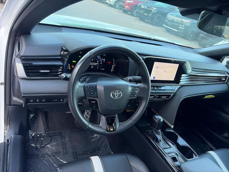 2025 TOYOTA CAMRY SE 9