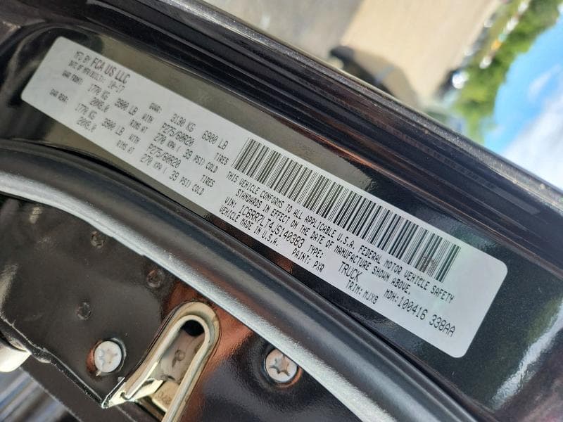 2018 RAM 1500 SLT 12