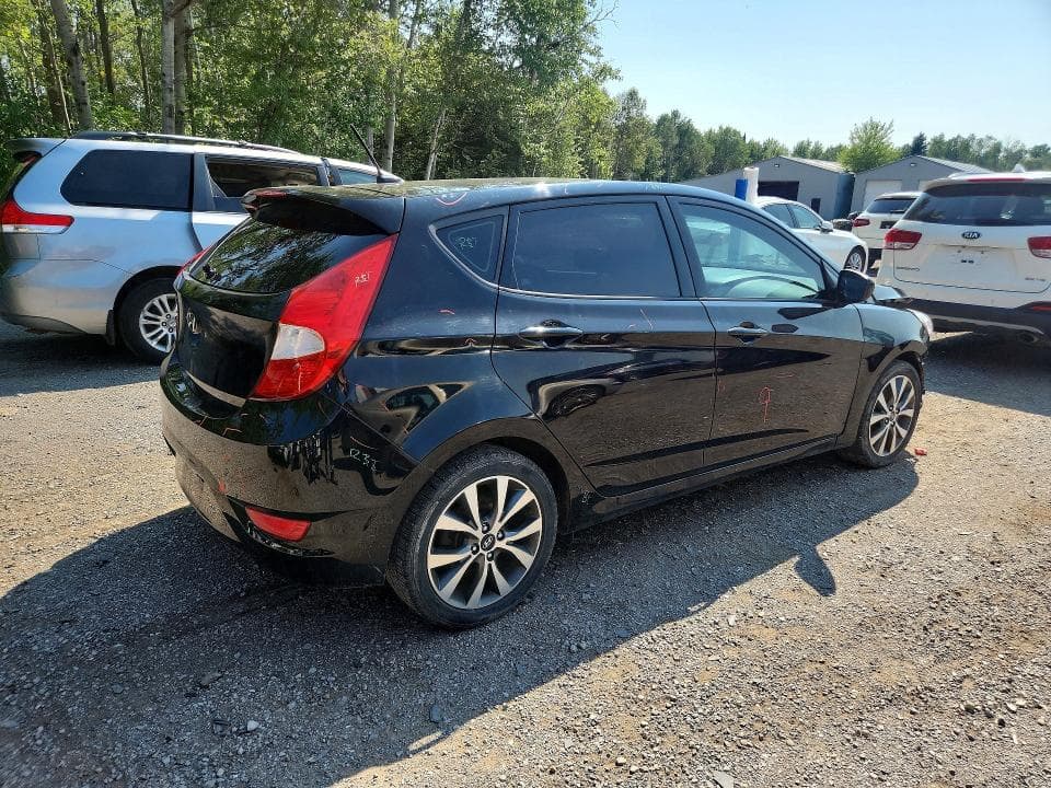 2017 HYUNDAI ACCENT SE 3