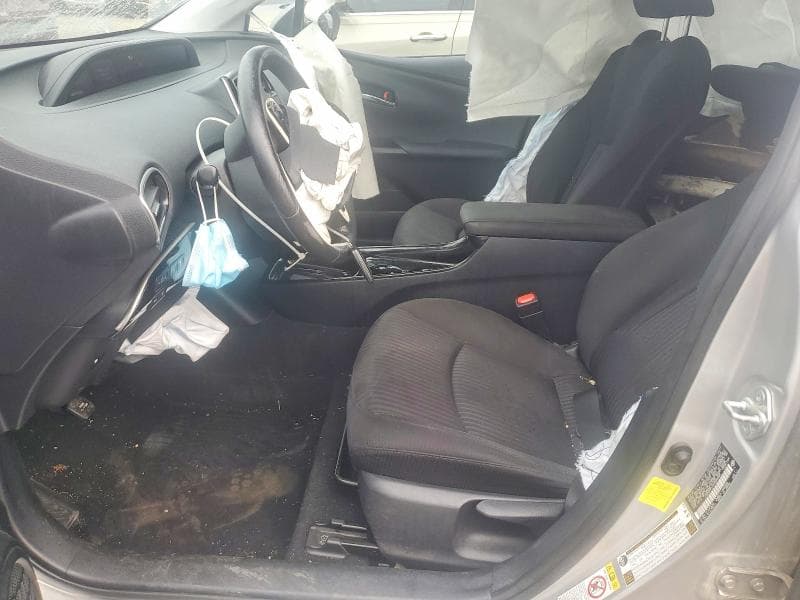 2017 TOYOTA PRIUS THREE 7