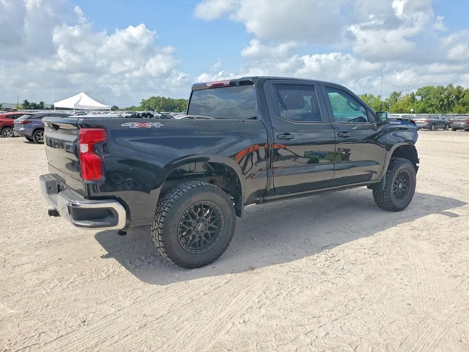 2023 CHEVROLET SILVERADO K1500 LT-L 3