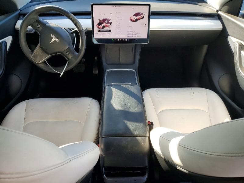 2022 TESLA MODEL Y 8