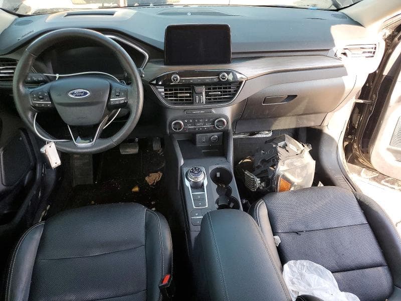 2020 FORD ESCAPE TITANIUM 8