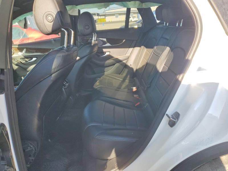 2018 MERCEDES-BENZ GLC 300 10
