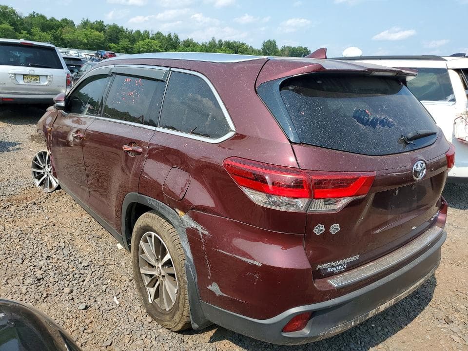 2019 TOYOTA HIGHLANDER XLE 2