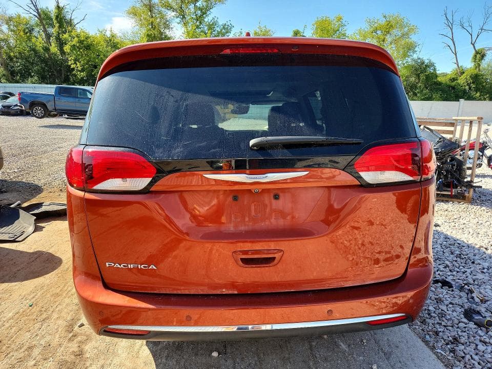 2018 CHRYSLER PACIFICA TOURING L PLUS 6