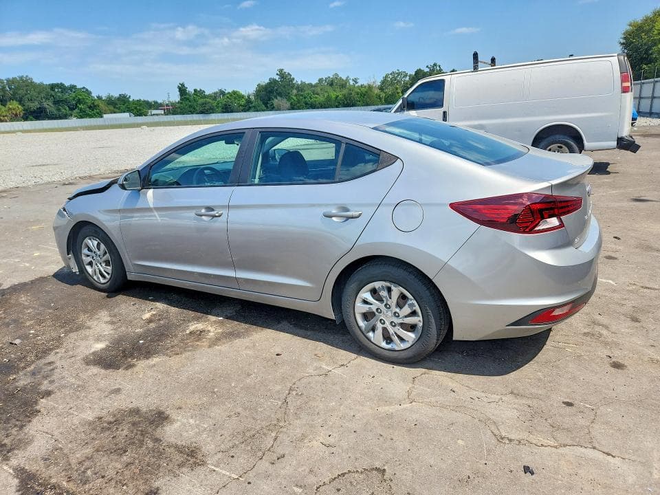 2020 HYUNDAI ELANTRA SE 2