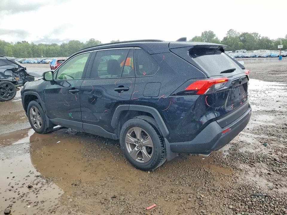 2024 TOYOTA RAV4 HYBRID XLE 2