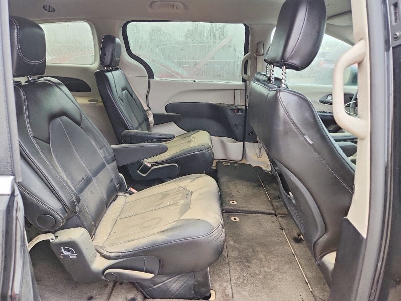 2024 CHRYSLER PACIFICA TOURING L 11