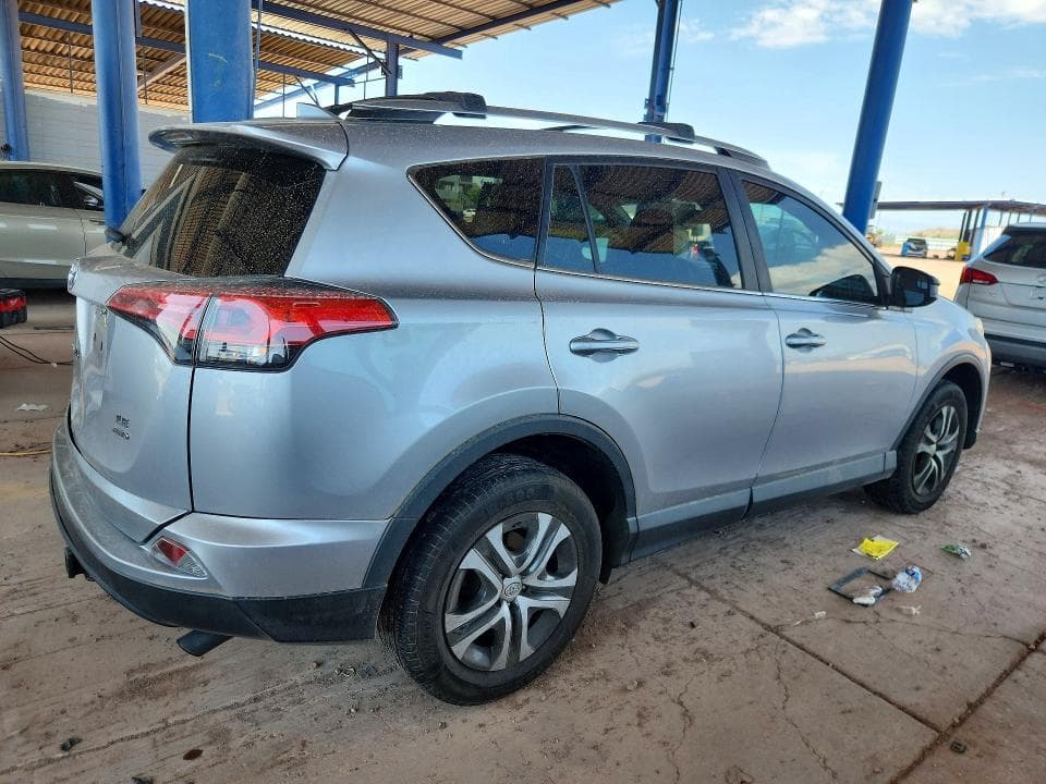 2017 TOYOTA RAV4 LE 3