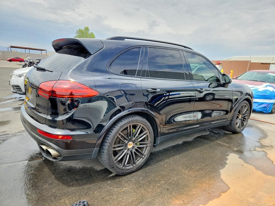 2017 PORSCHE CAYENNE SE HYBRID PLATINUM 3
