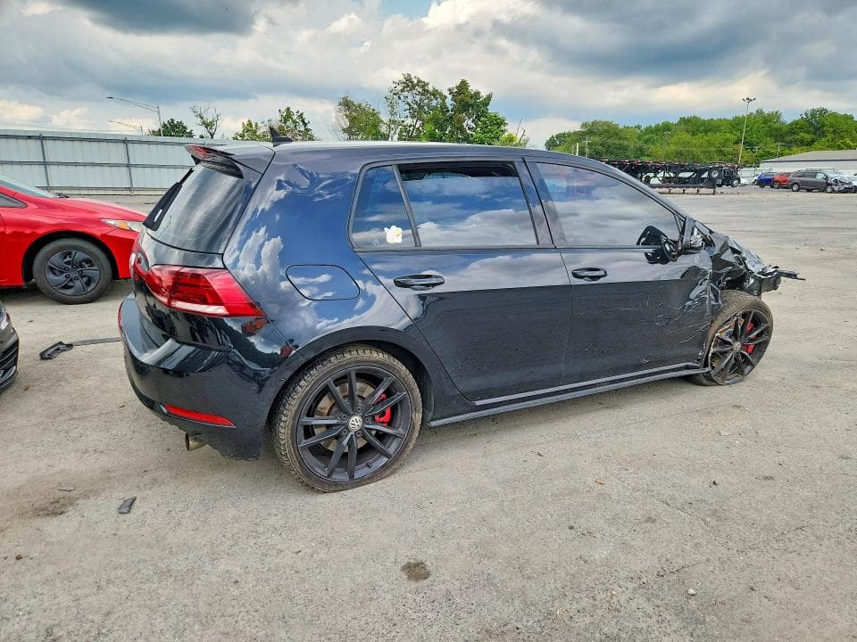 2021 VOLKSWAGEN GTI S 3
