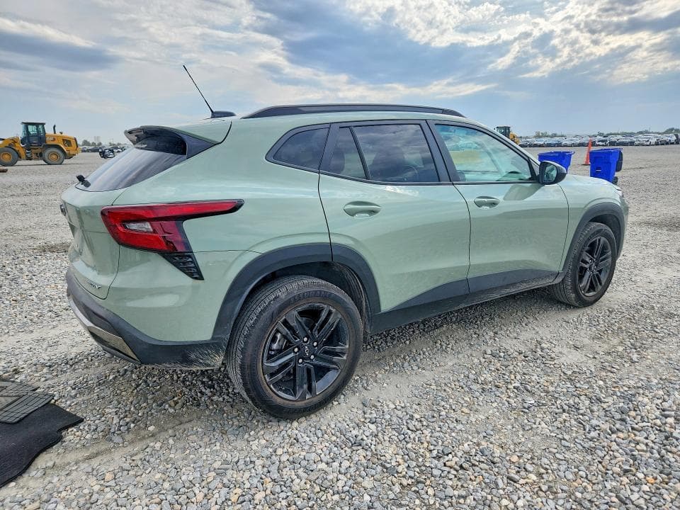 2025 CHEVROLET TRAX ACTIV 3