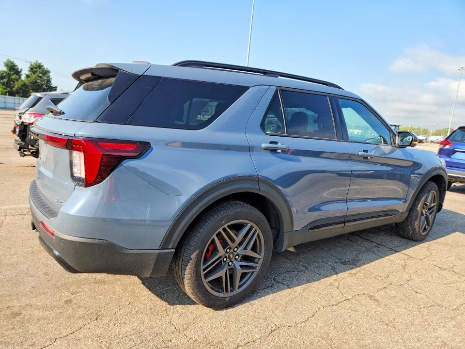 2025 FORD EXPLORER ST-LINE 3