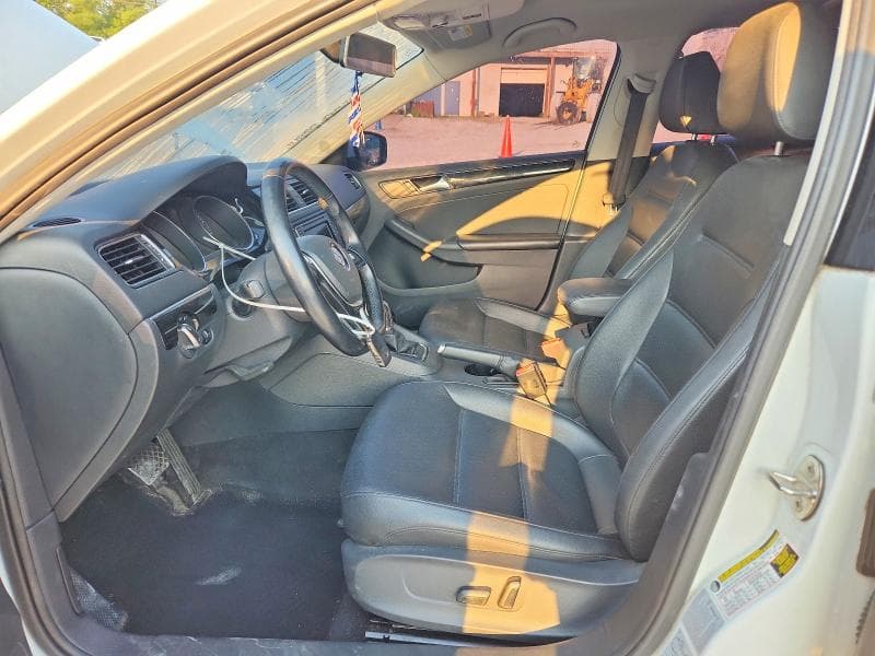 2017 VOLKSWAGEN JETTA SEL 7