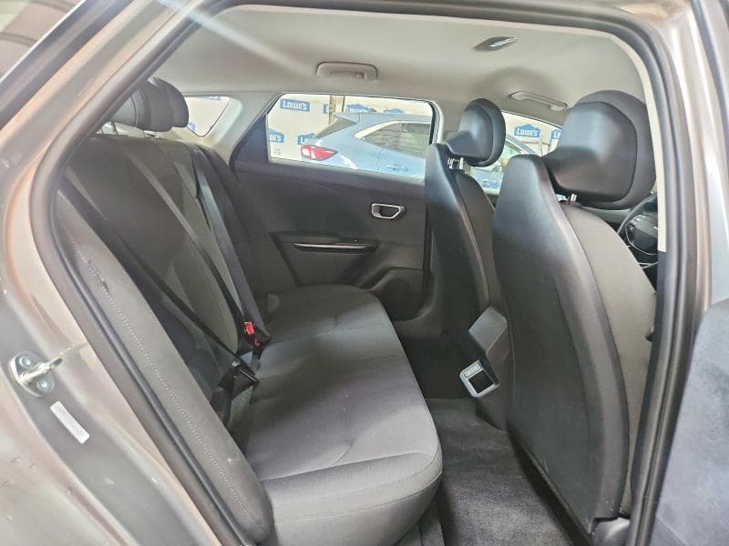 2026 KIA K4 LXS 10