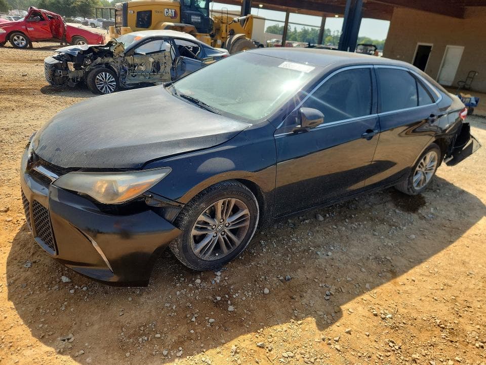 2017 TOYOTA CAMRY SE