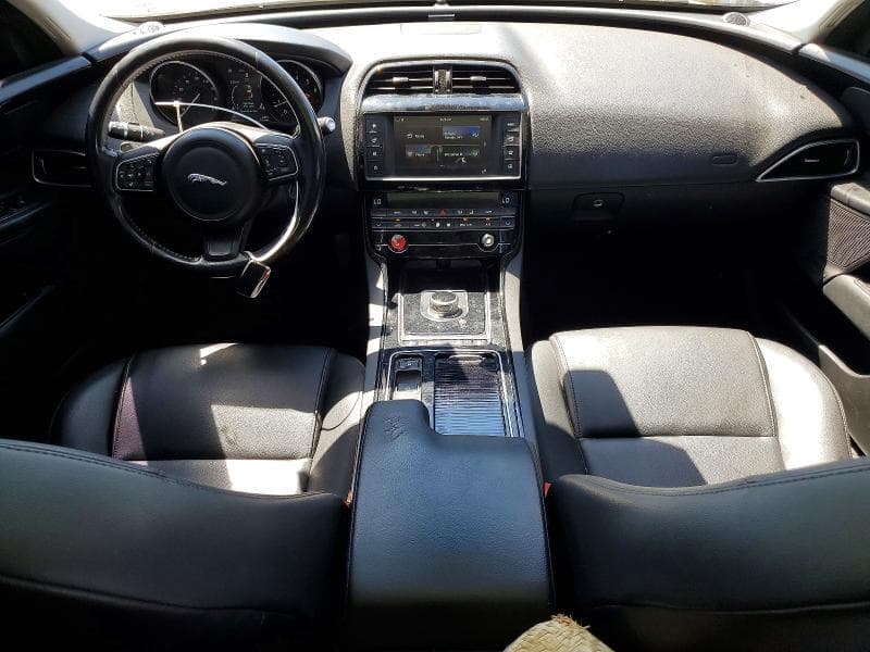 2018 JAGUAR XE 8