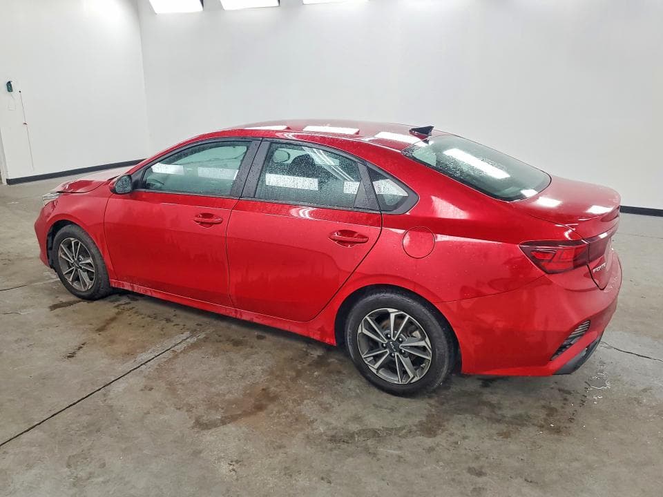 2023 KIA FORTE LXS 2