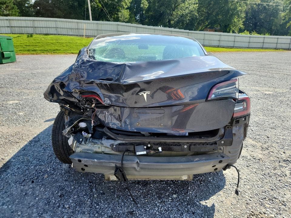2018 TESLA MODEL 3 6