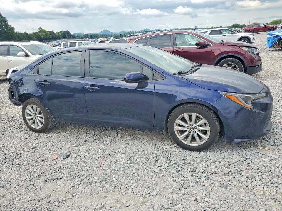 2023 TOYOTA COROLLA LE 4