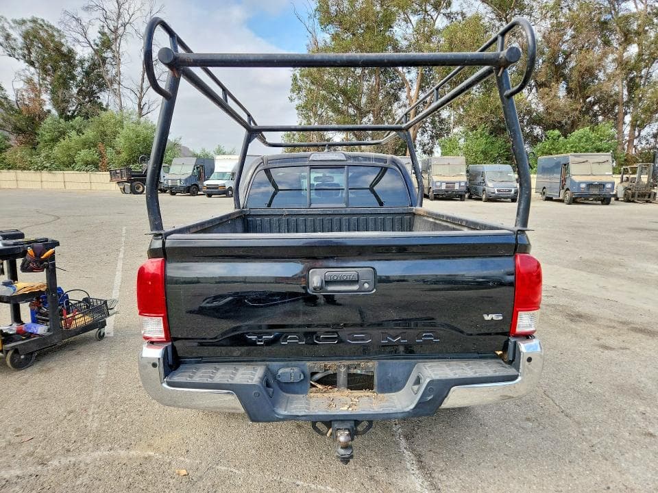 2017 TOYOTA TACOMA SR5 V6 6