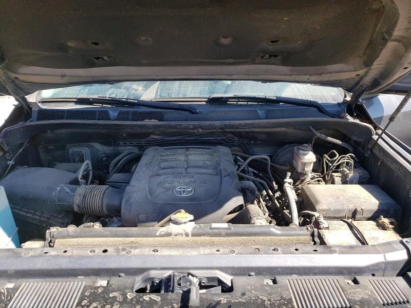 2017 TOYOTA TUNDRA SR5 11