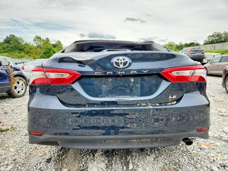 2018 TOYOTA CAMRY LE 6
