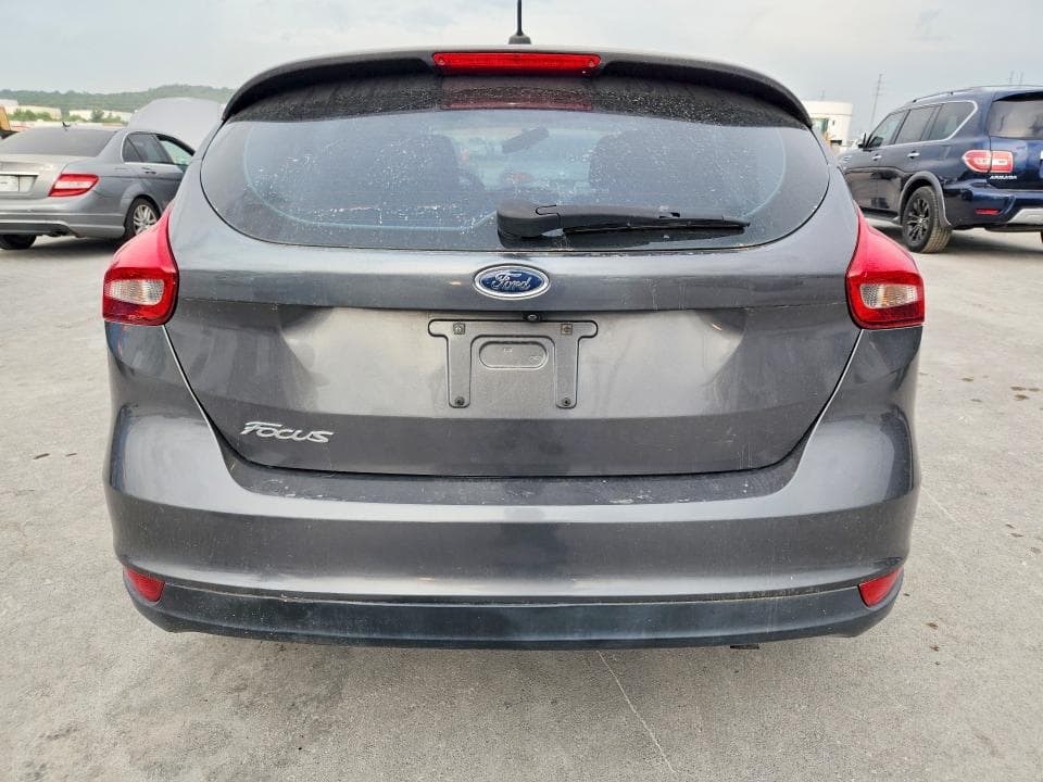 2017 FORD FOCUS SE 6