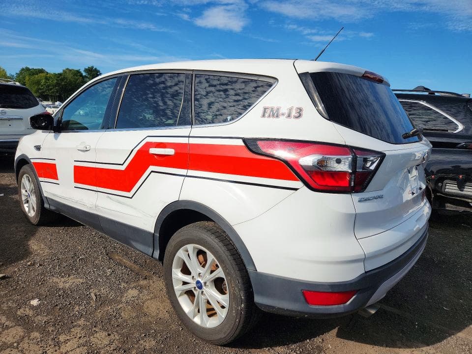 2017 FORD ESCAPE SE 2