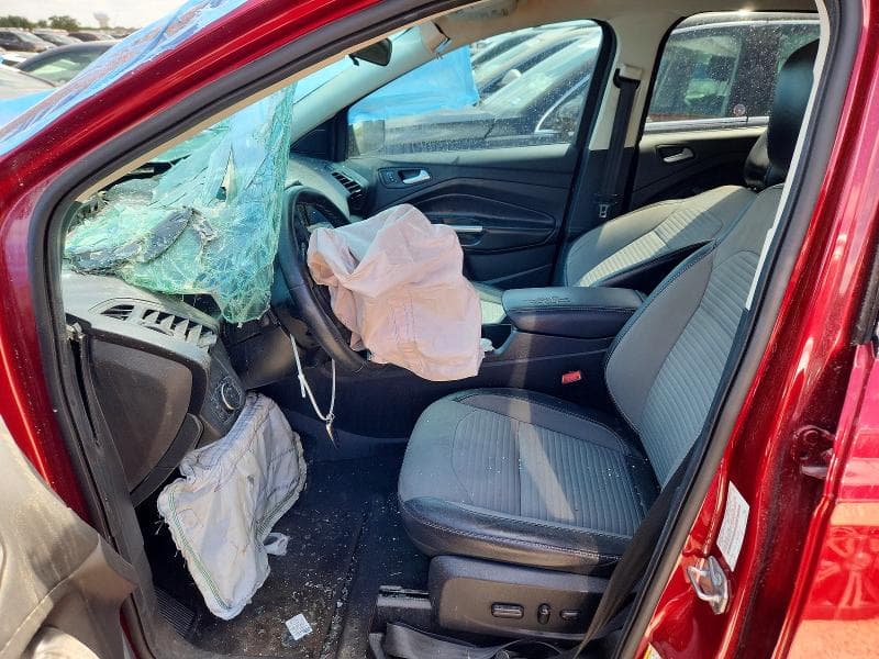 2019 FORD ESCAPE SE 7