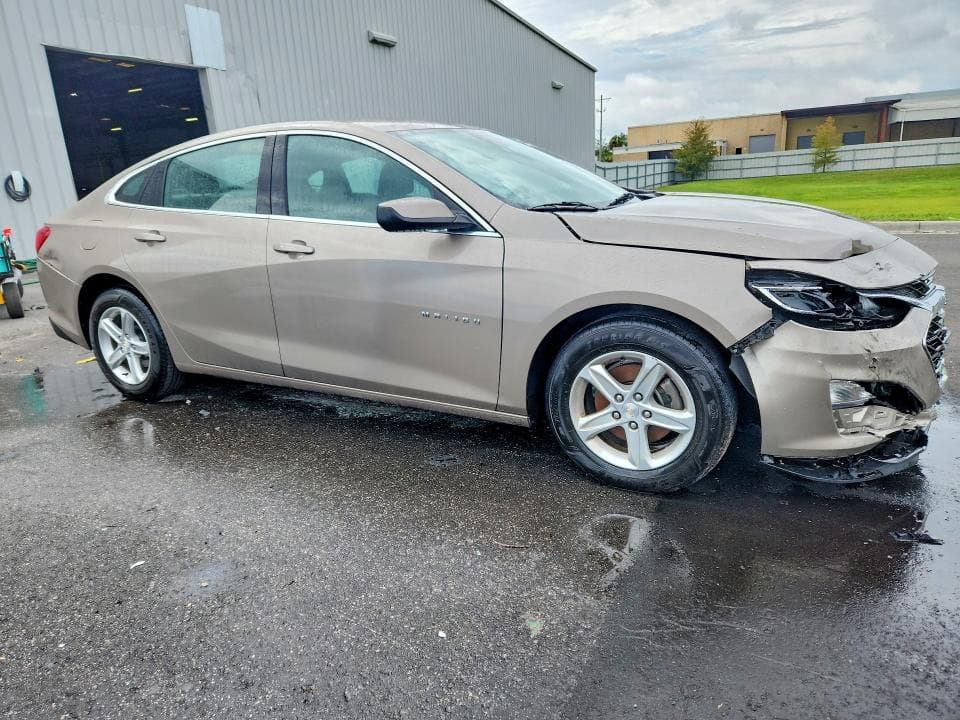 2023 CHEVROLET MALIBU LT 4