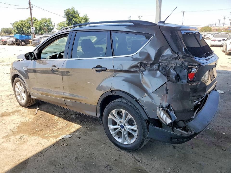 2017 FORD ESCAPE SE 2