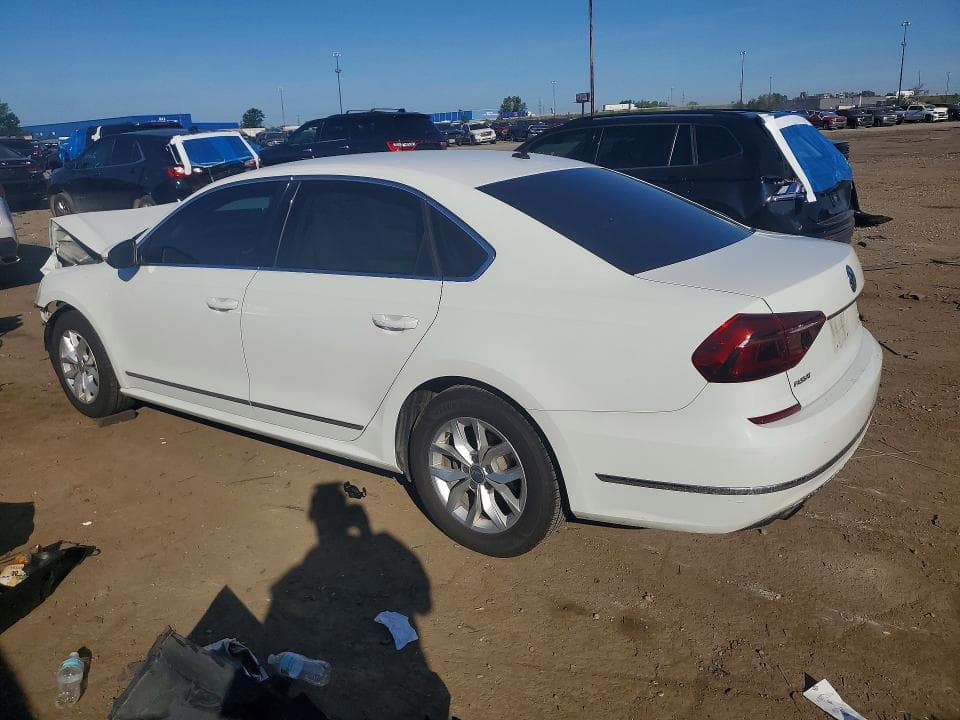 2017 VOLKSWAGEN PASSAT S 2