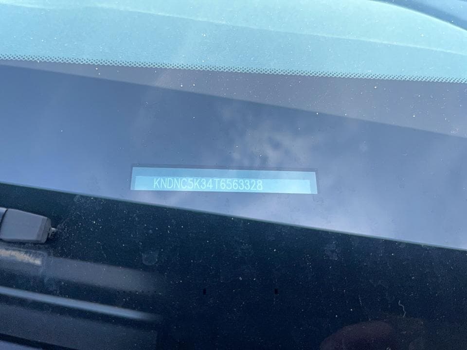 2026 KIA CARNIVAL EX 10
