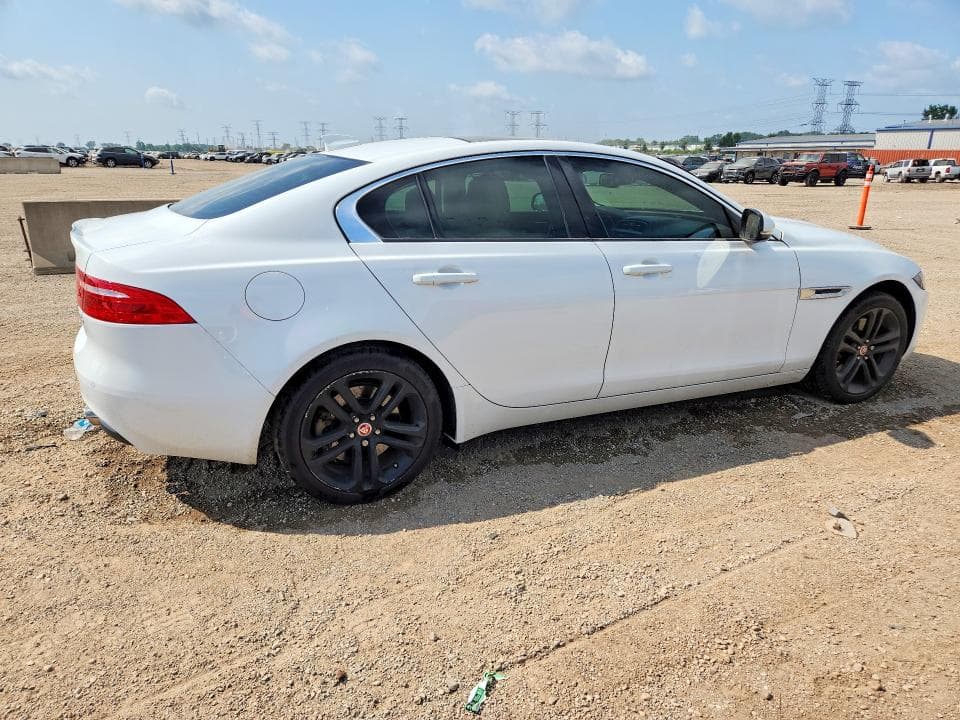 2017 JAGUAR XE PREMIUM 3